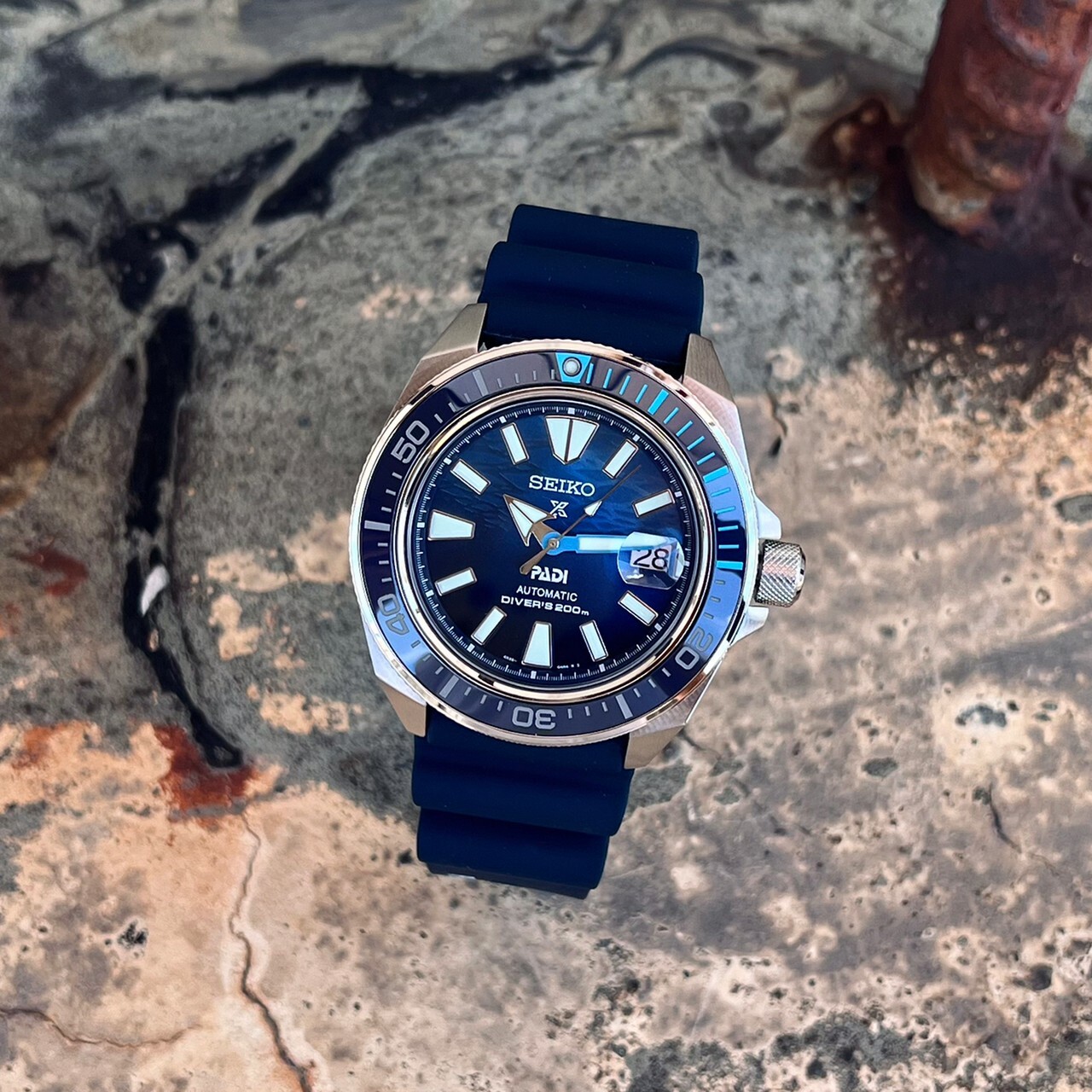 【SEIKO 精工】 Prospex PADI聯名款 4R35-03W0F 43.8mm 現代鐘錶