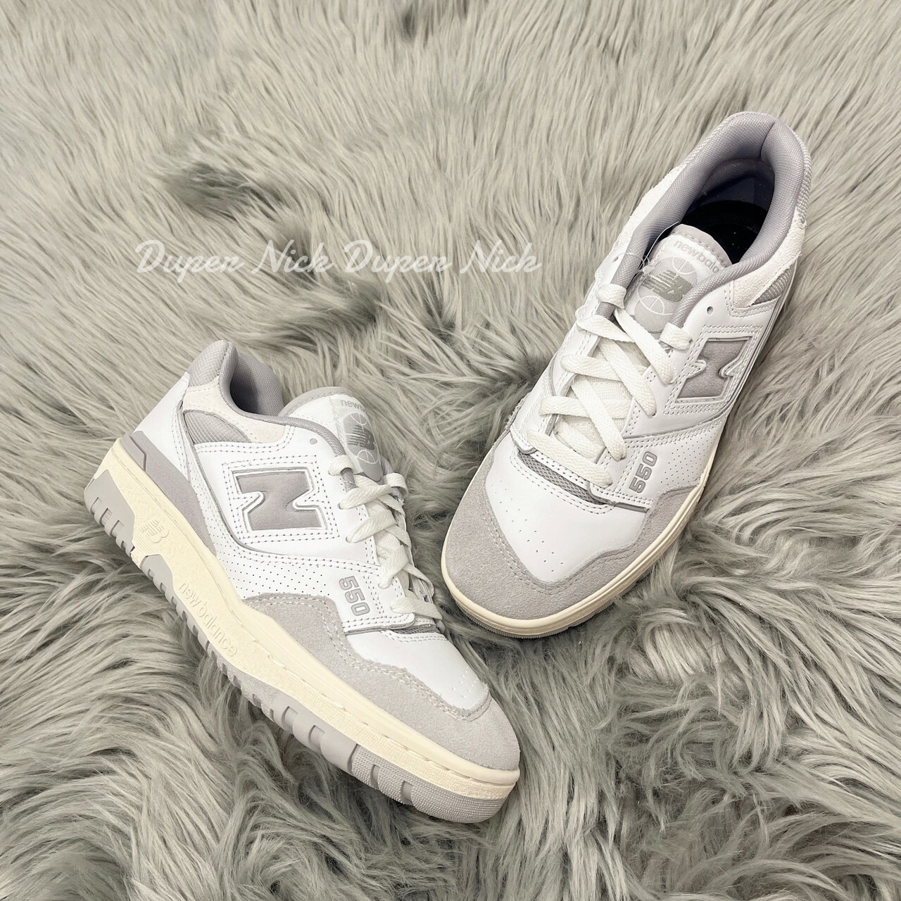 New Balance 550復古鞋 白灰色