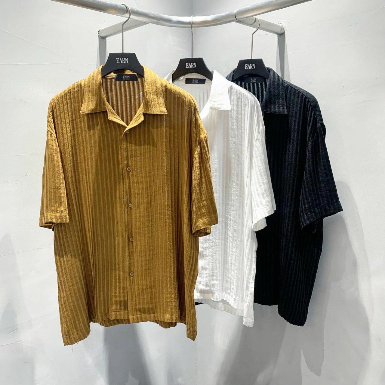 淨色暗直紋短袖恤衫 EARN-014S