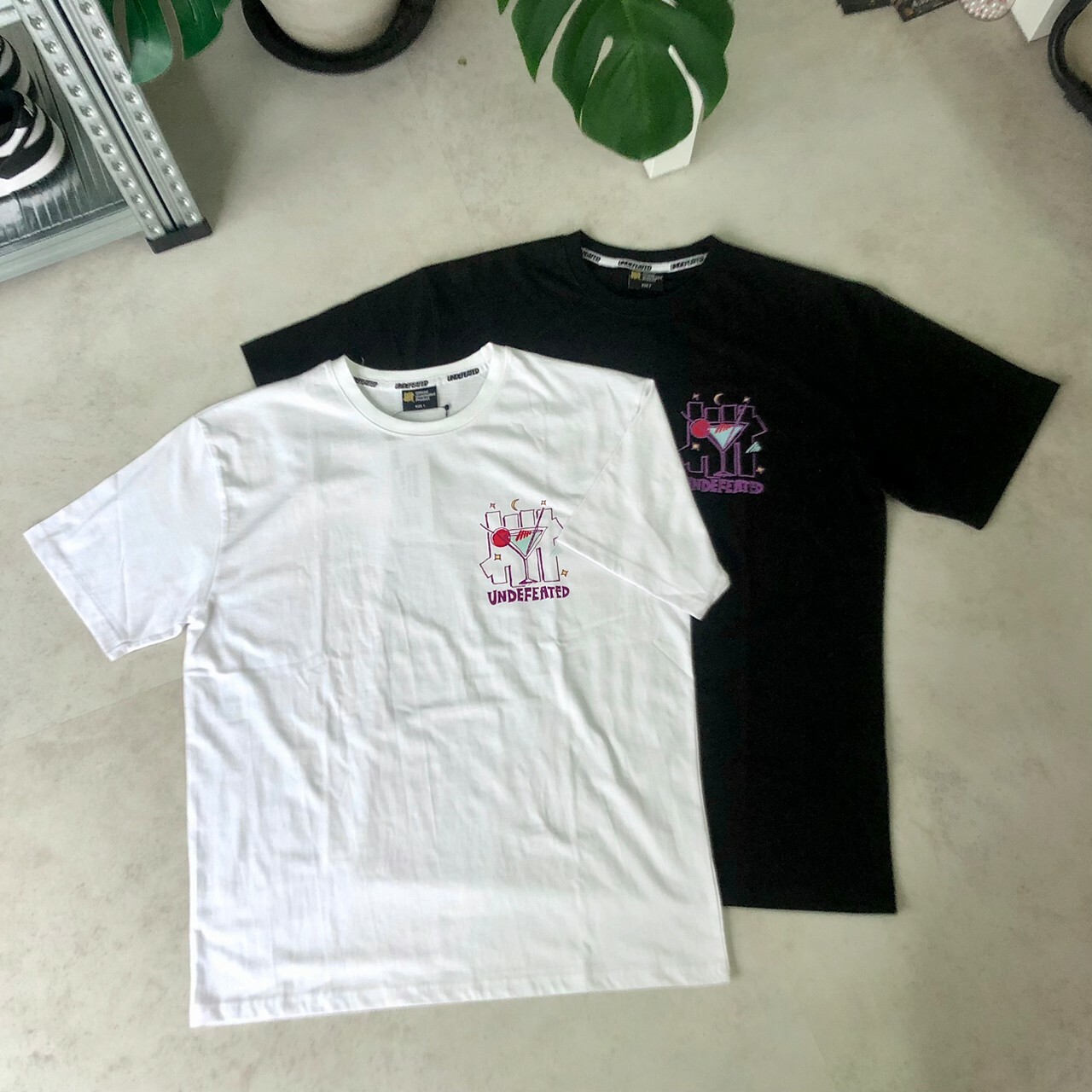 Undefeated 雞尾酒Logo短Tee UDFBTS022