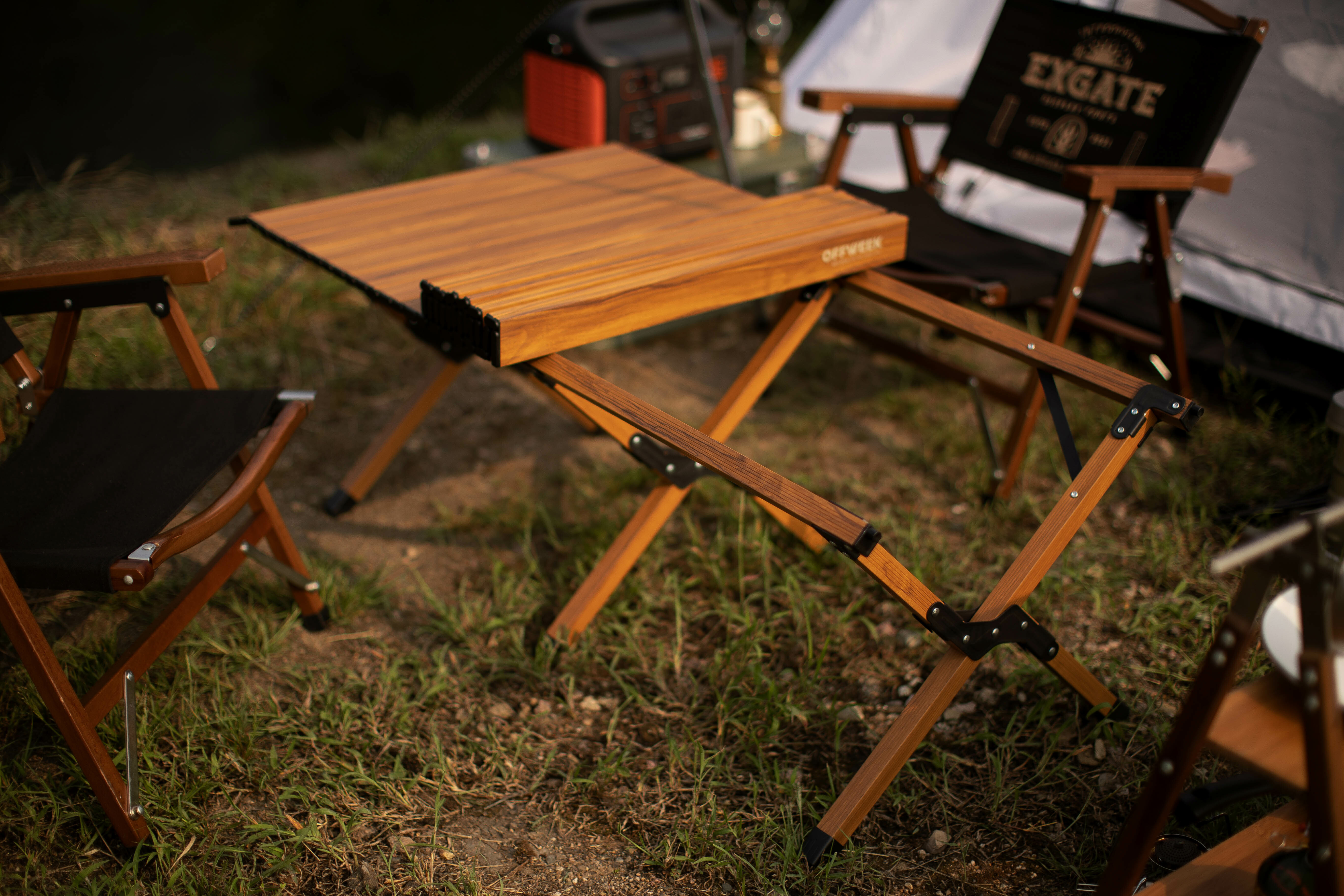 【OFFWEEK】鋁合金木紋蛋捲桌