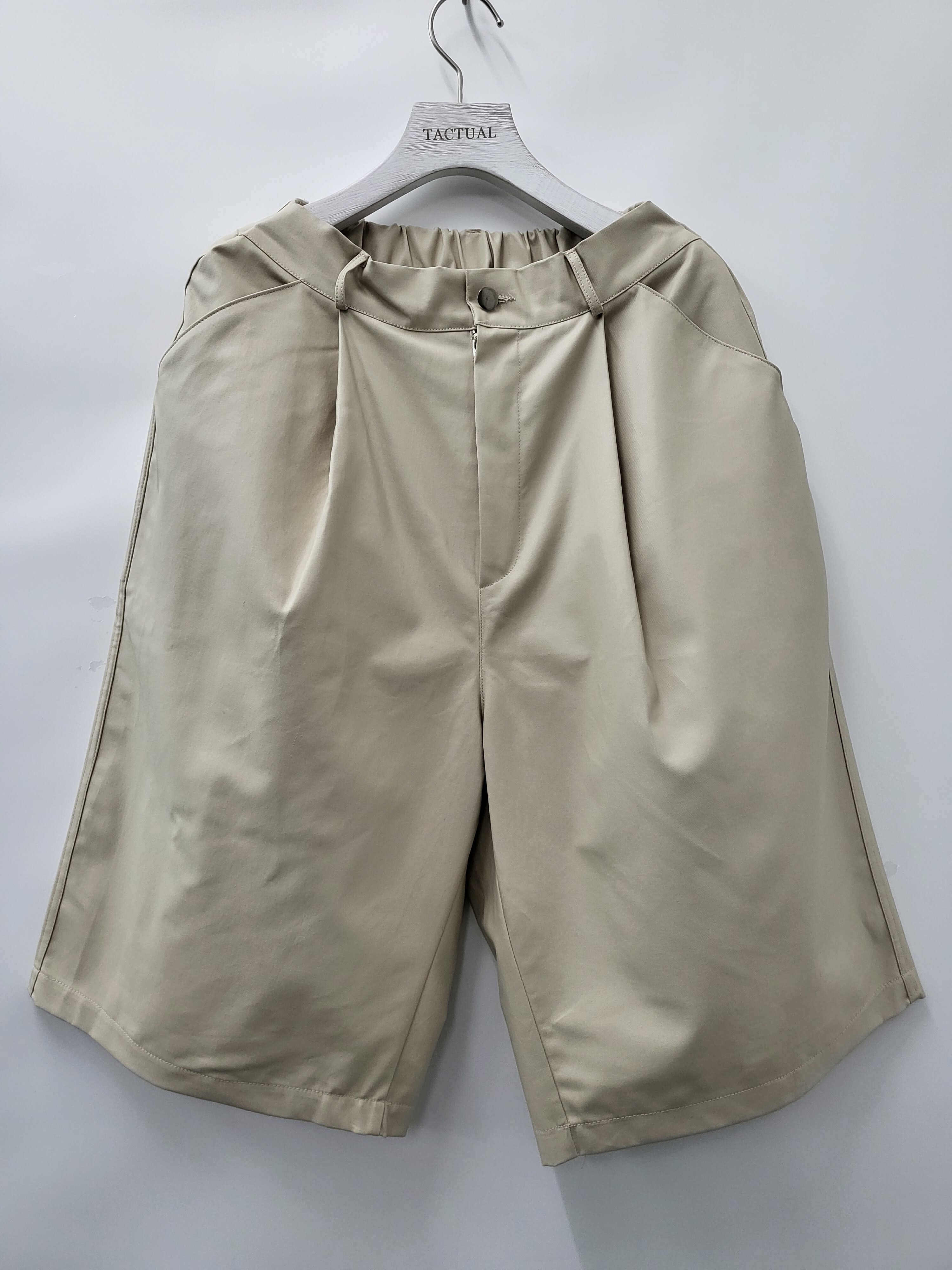 合成皮短褲 P2538