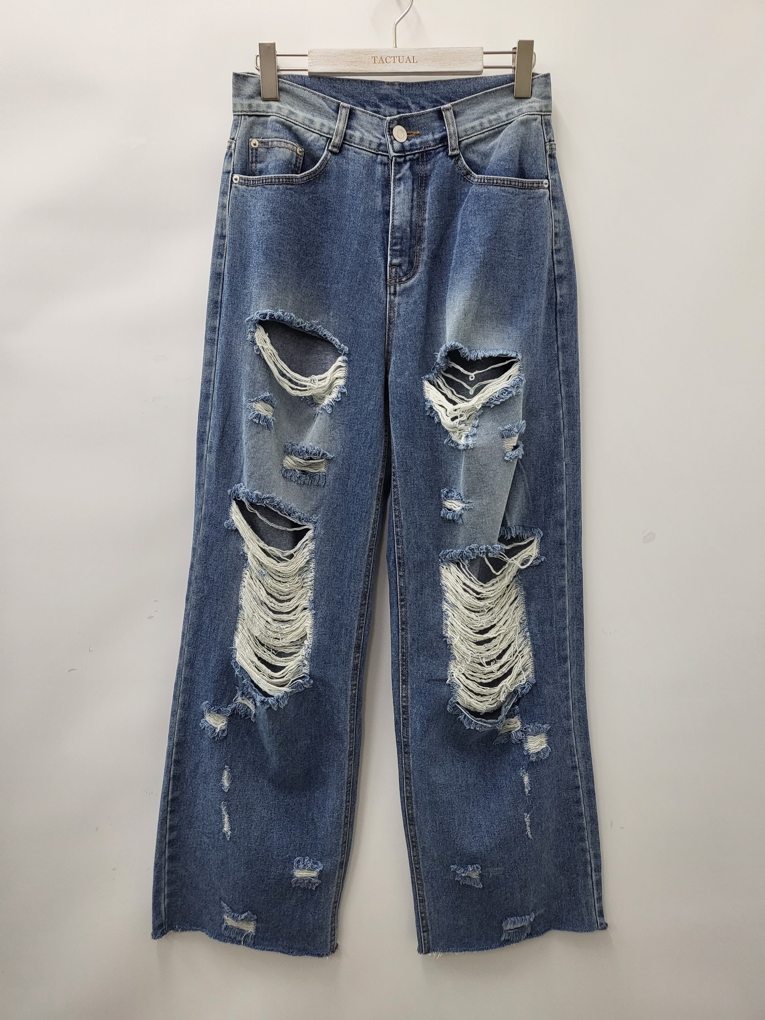 洗水破洞鬆身牛仔褲 J691