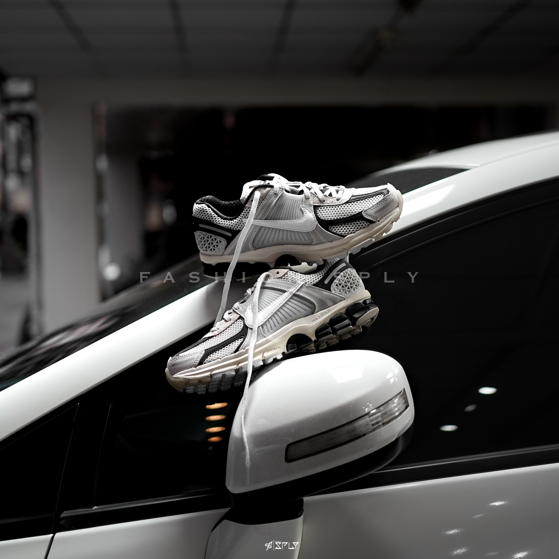 Nike Vomero 5 Supersonic 骨白燕麥 FN7649-110