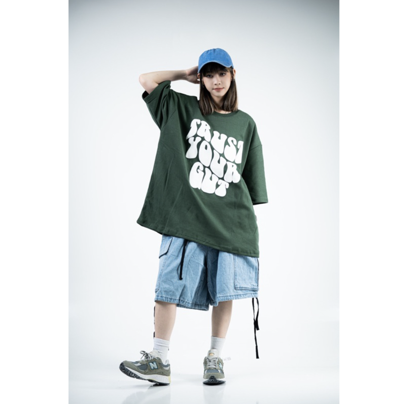 JIN UNIVERSAL 重磅！TRUST發泡字樣短T 日常 休閒 “平價穿搭”