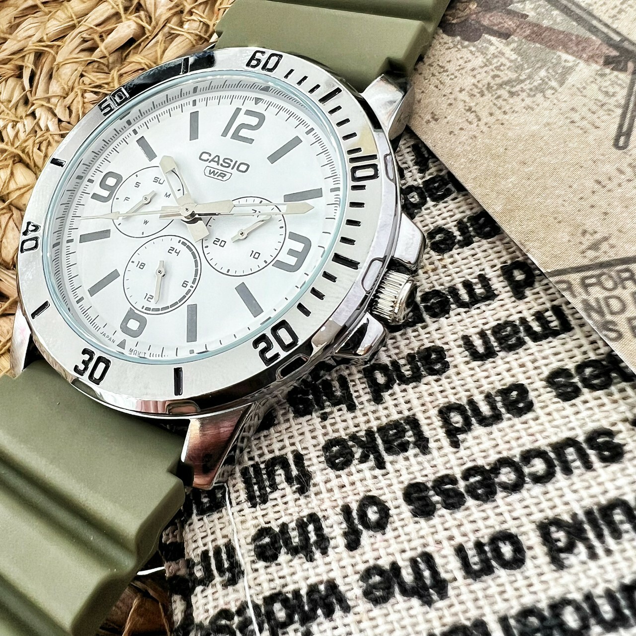 【CASIO 卡西歐】運動風格三眼指針腕錶 MTP-VD300-3B 45mm 現代鐘錶