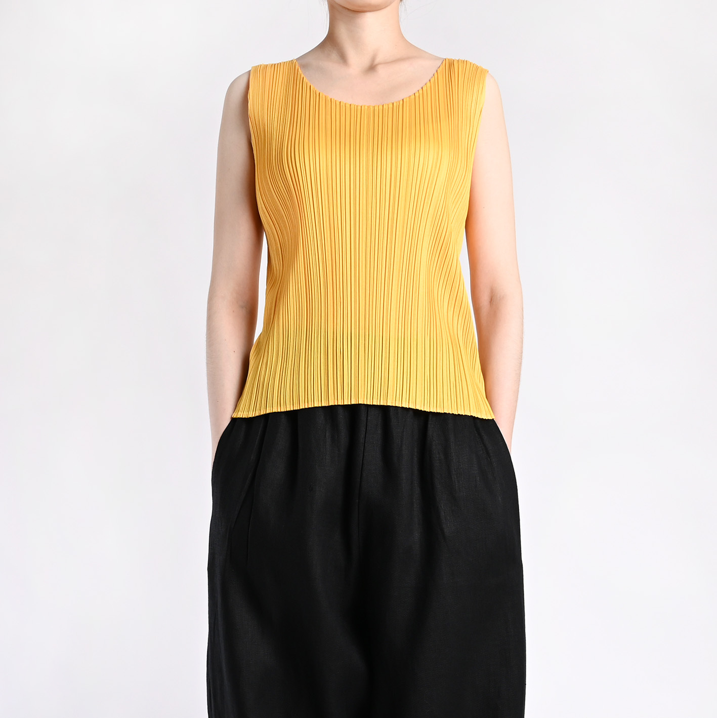 PLEATS PLEASE 褶衣背心
