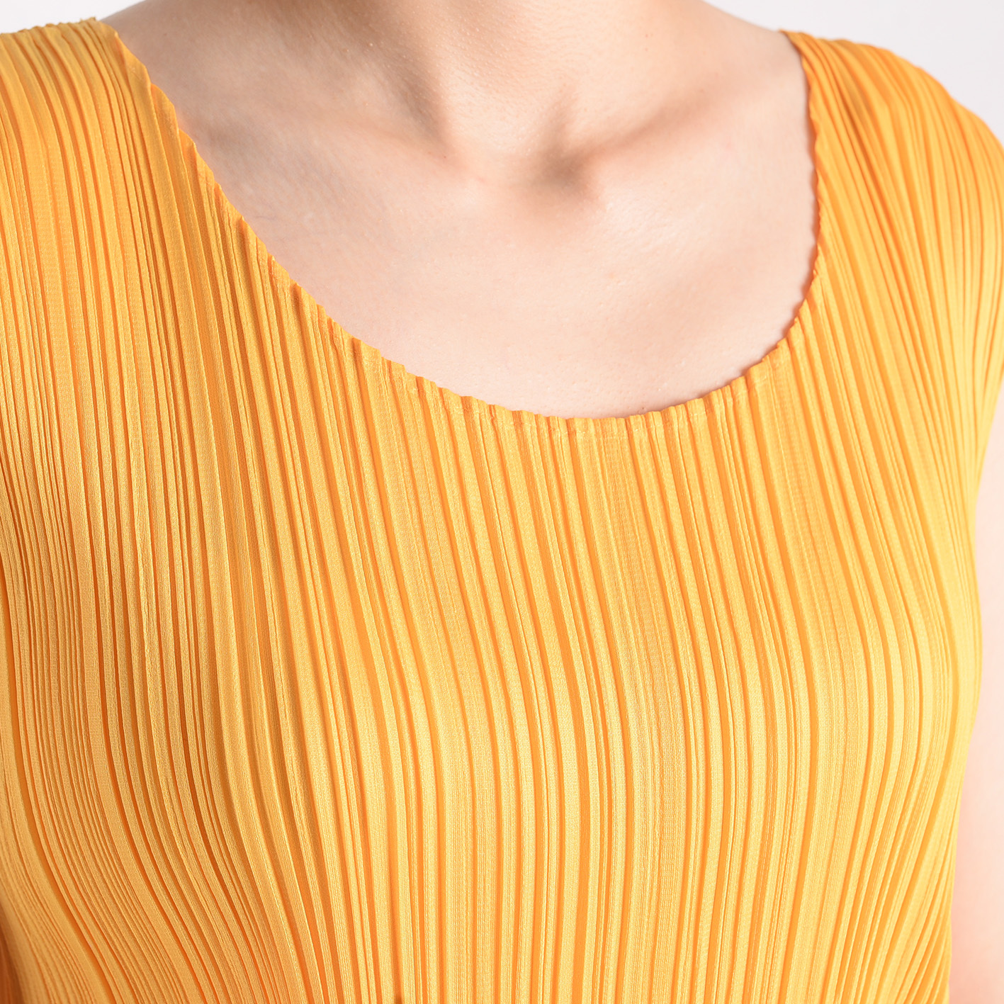 PLEATS PLEASE 褶衣背心