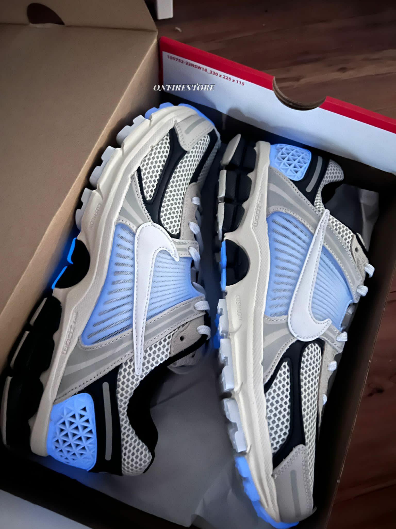 {現貨} Nike Zoom Vomero 5 Supersonic FN7649-110