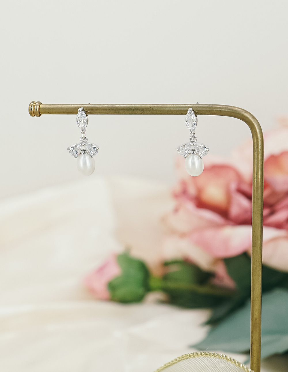 天然淡水珍珠水滴鑽耳環