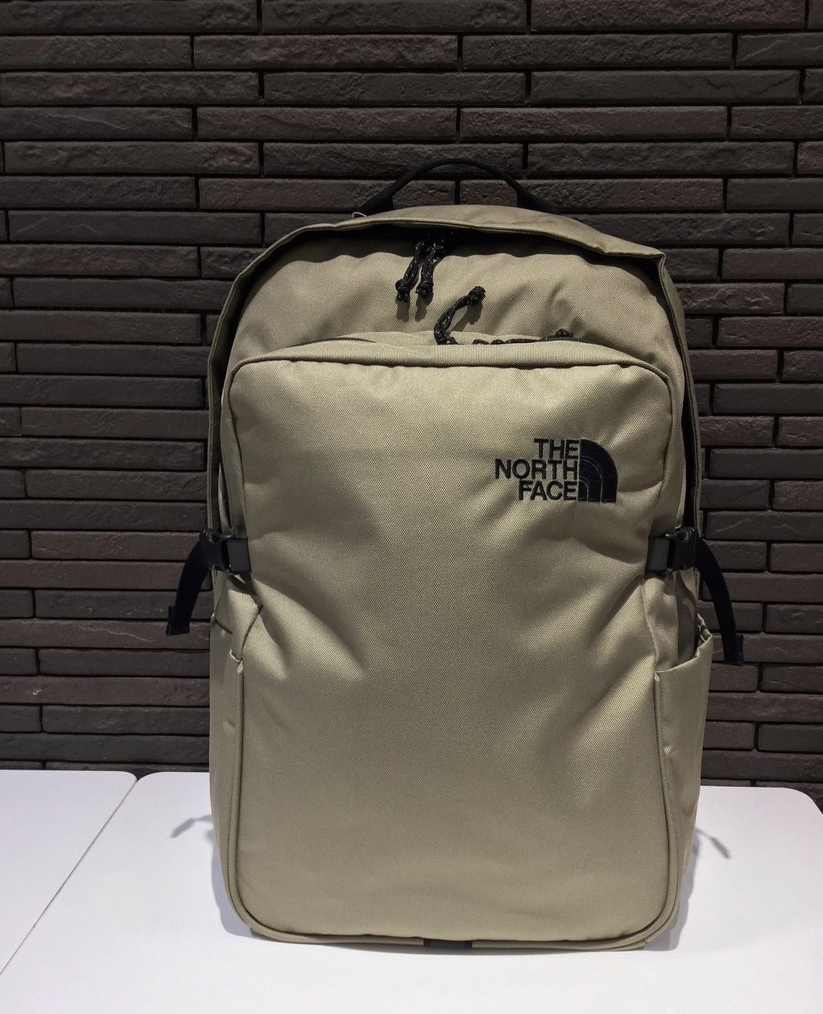 日本 TNF Boulder Daypack