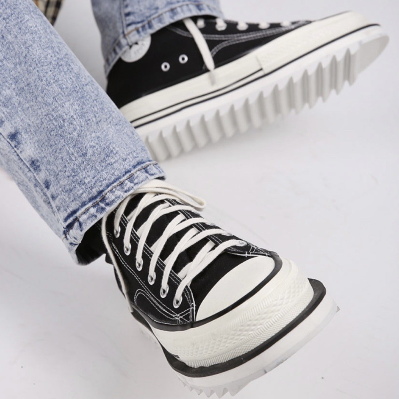 🇰🇷韓國 HOLYINCODE （SALE) 鋸齒解構帆布鞋 增高 帆布鞋 休閒鞋 鋸齒鞋 設計款