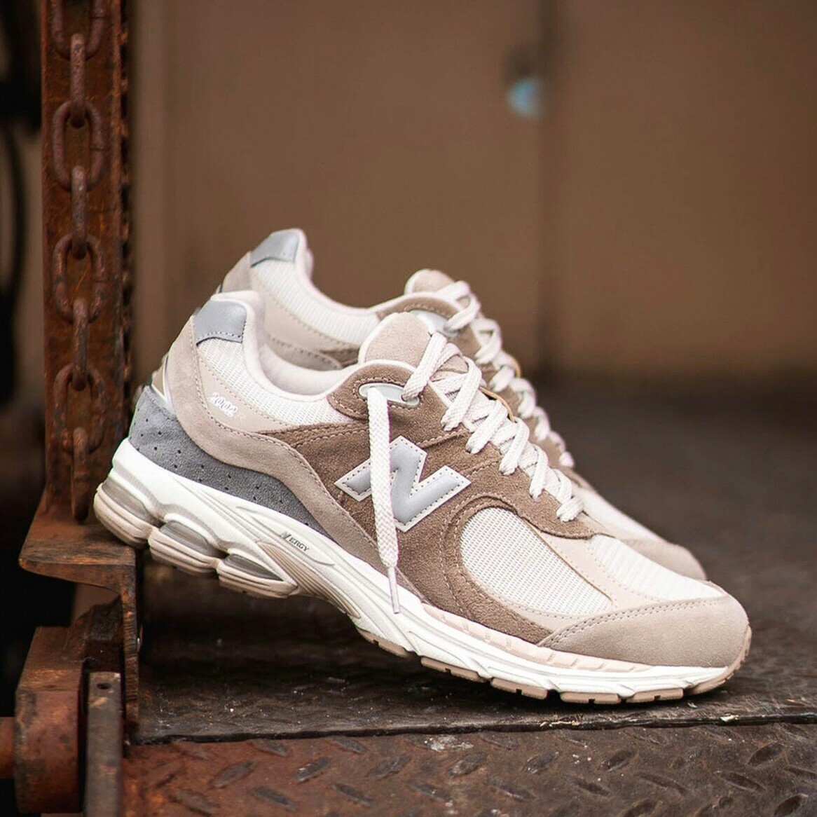 New Balance 2002R Driftwood 奶茶 米棕 煙燻楓糖 麂皮 拼接 復古 情侶鞋