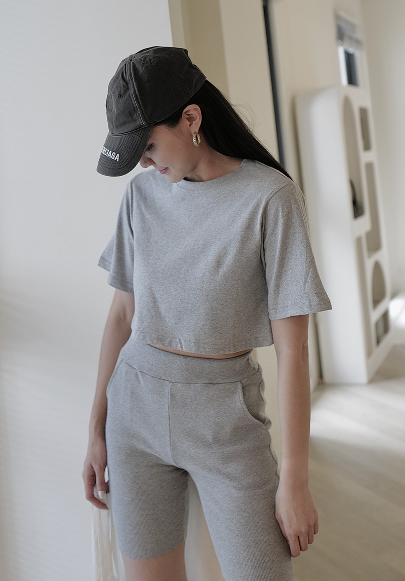 四季百搭短版經典上衣*3色