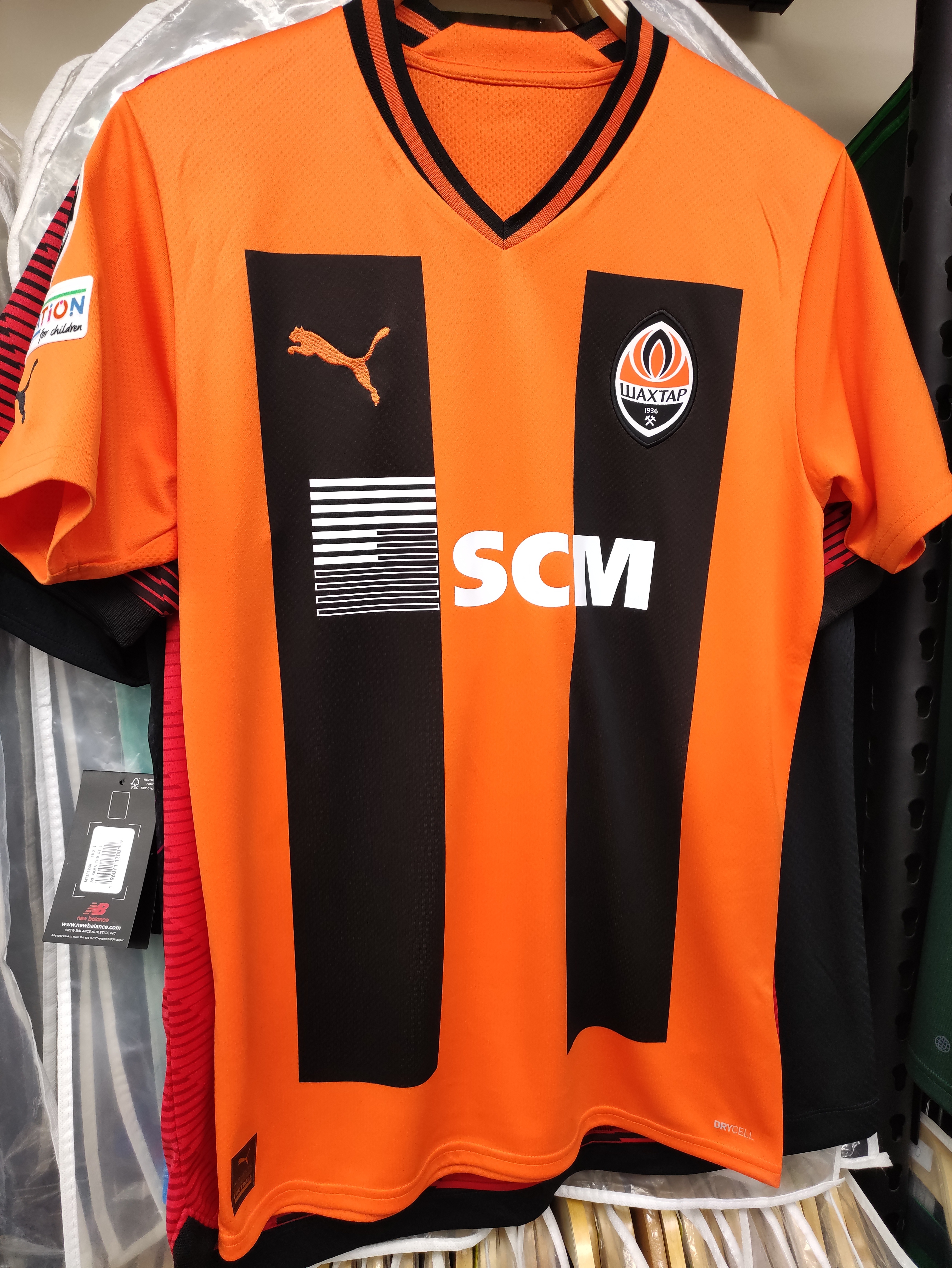 22-23薩克達主場球迷版球衣