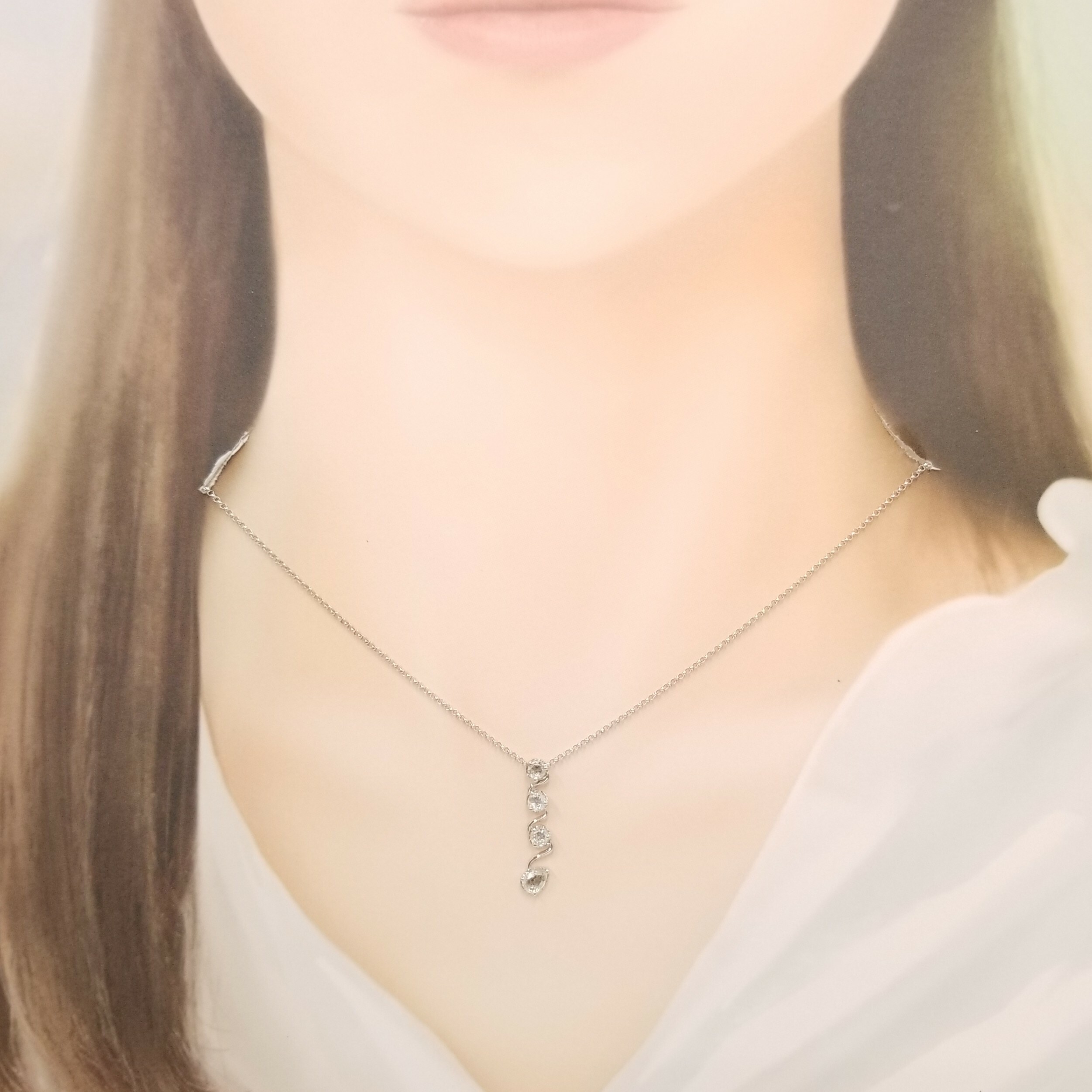 全新18K白金49份鑽石吊墜