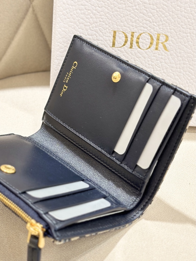 DIOR 30 Montaigne Dahlia Wallet - oblique