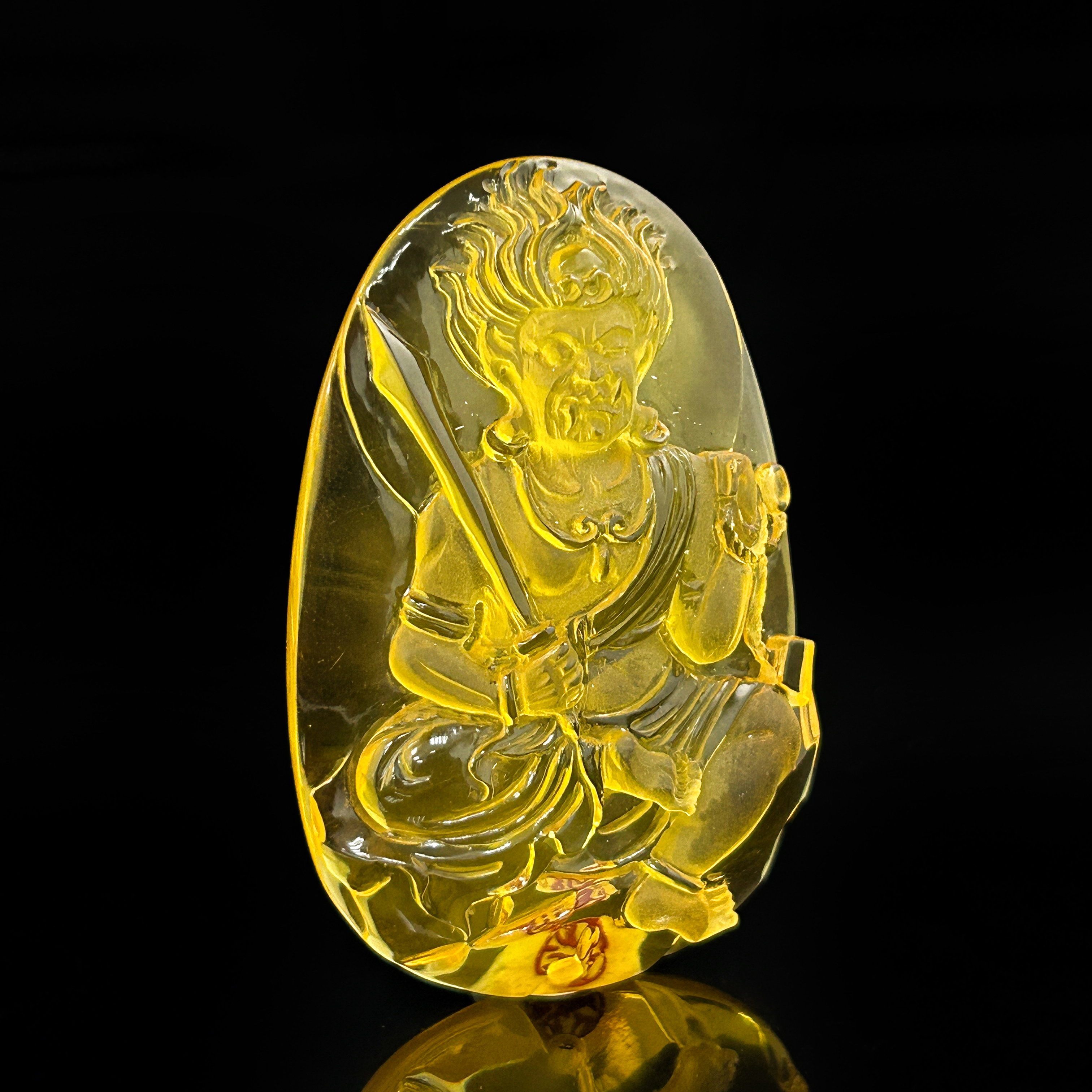 收藏款天然波羅的海意境蜜蠟不動明王掛墜