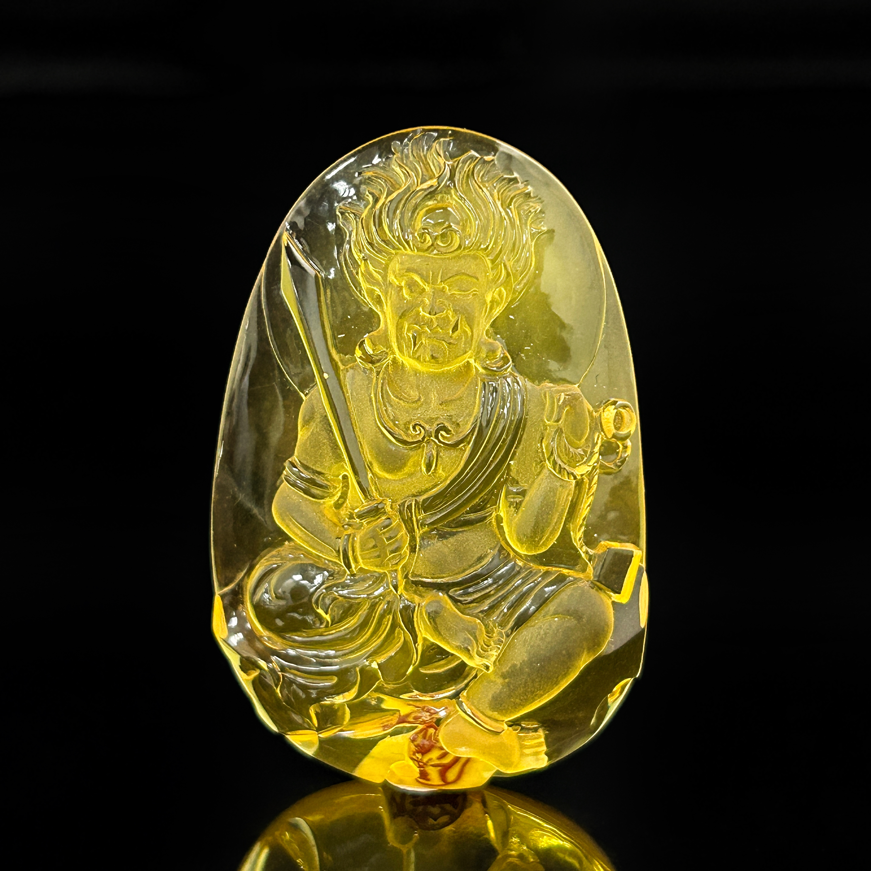 收藏款天然波羅的海意境蜜蠟不動明王掛墜