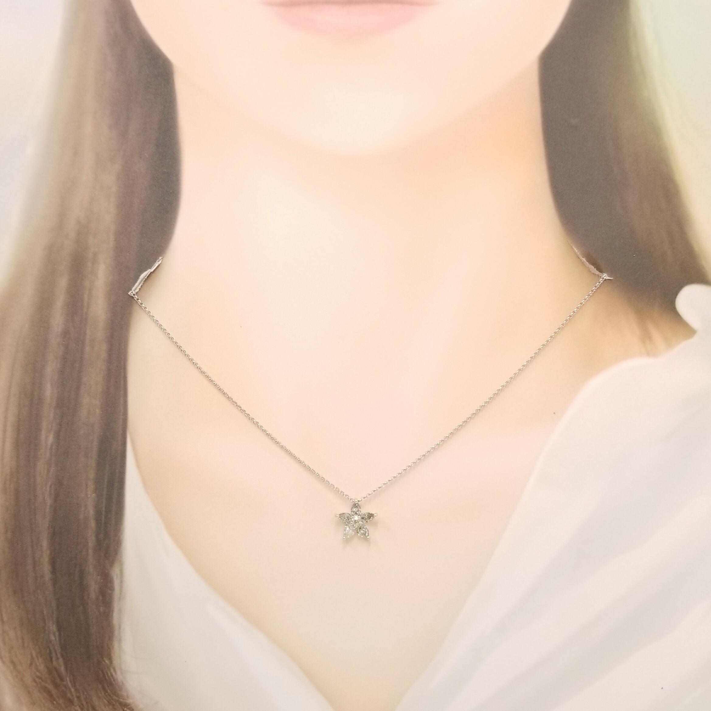 全新18K白金67份鑽石吊墜