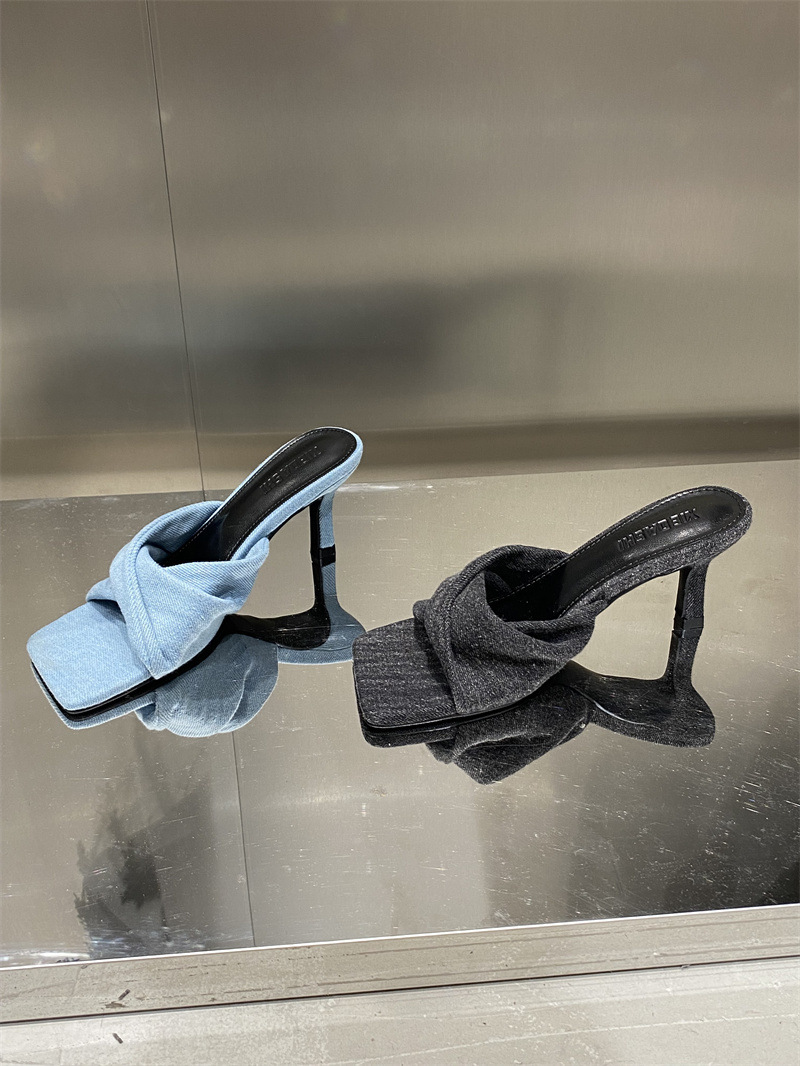 牛仔扭轉 方頭跟拖(35-39)(淺藍/灰黑)