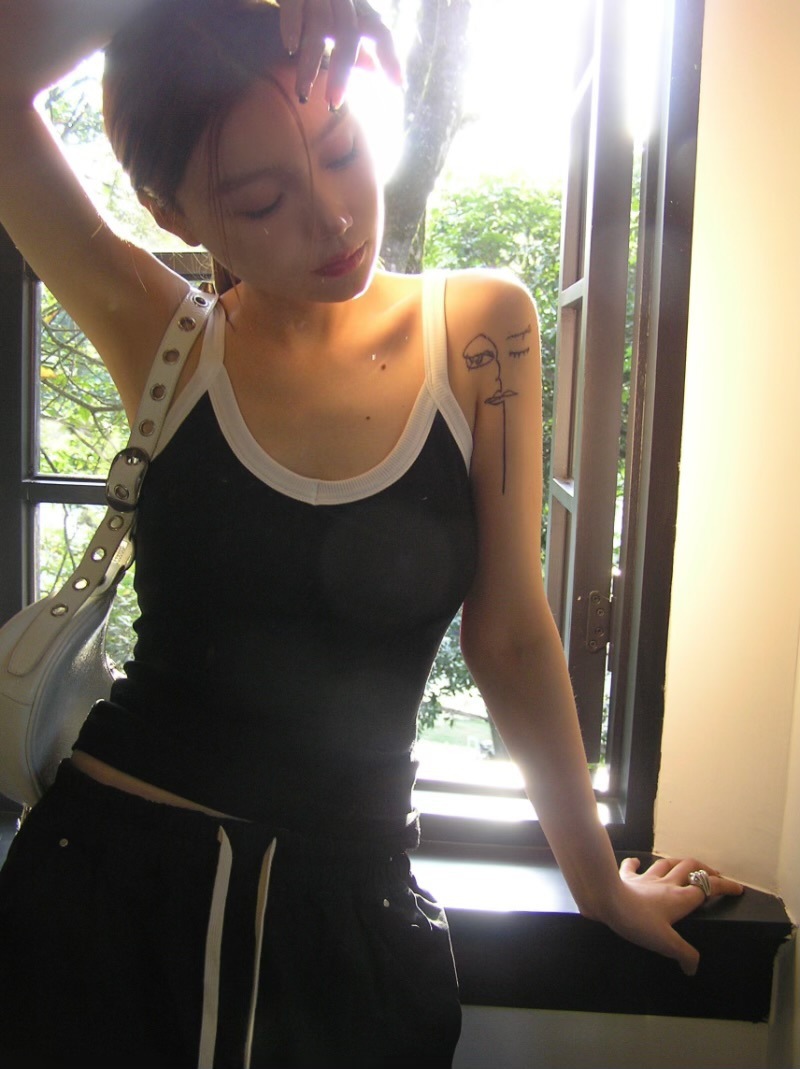 撞色螺紋 棉質罩杯背心(藏青/黑)