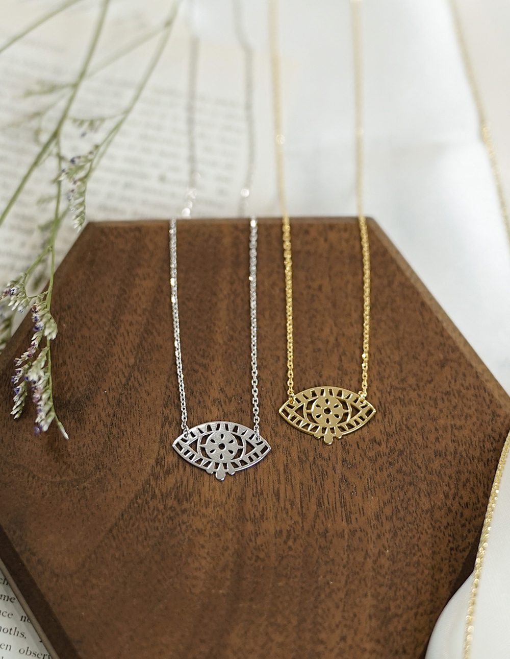 925 純銀鏤空睫毛大眼睛項鍊