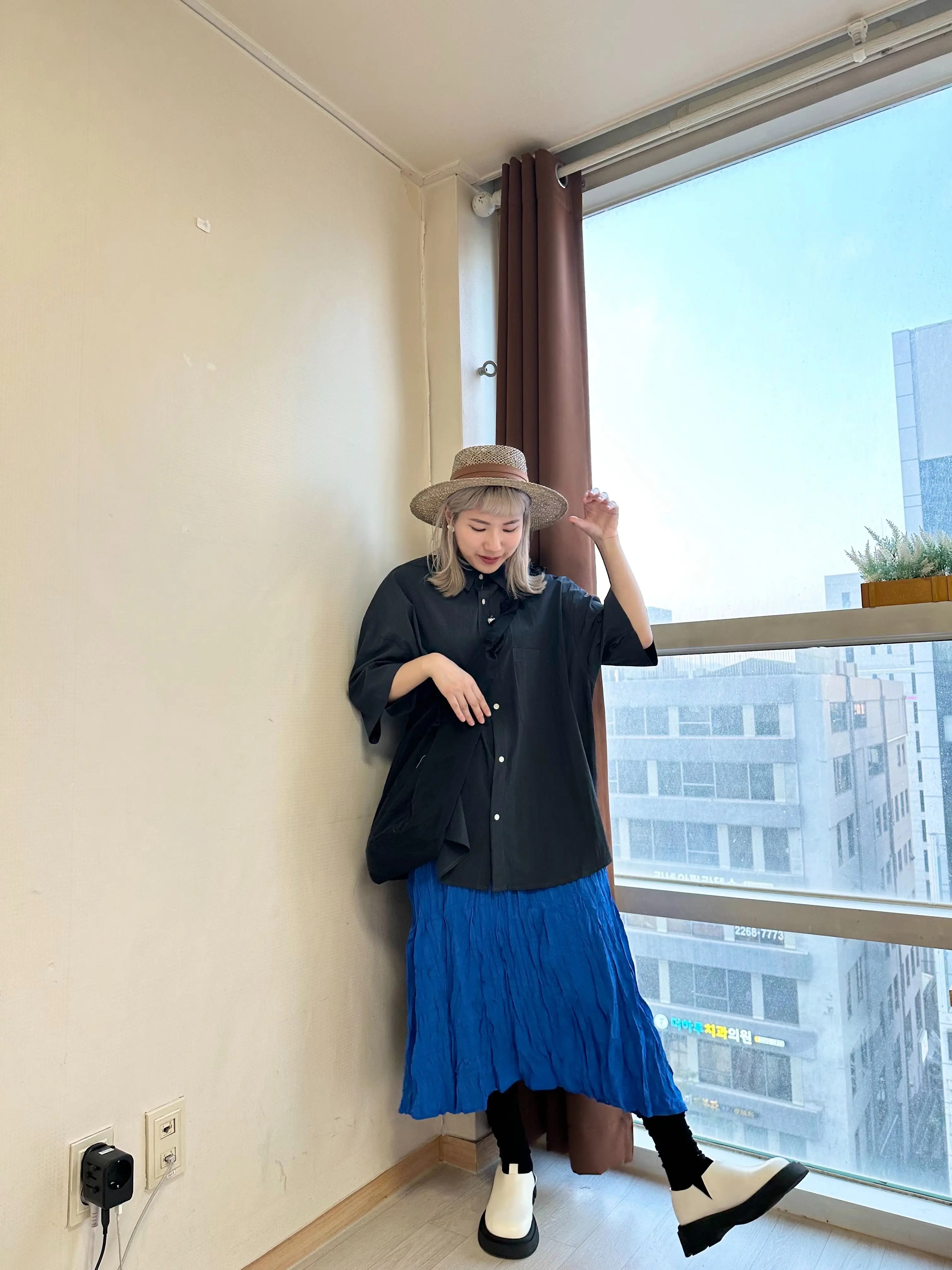 五色入！必買薄身索索料OVERSIZE 裇( WHITE/ DARK GREY)