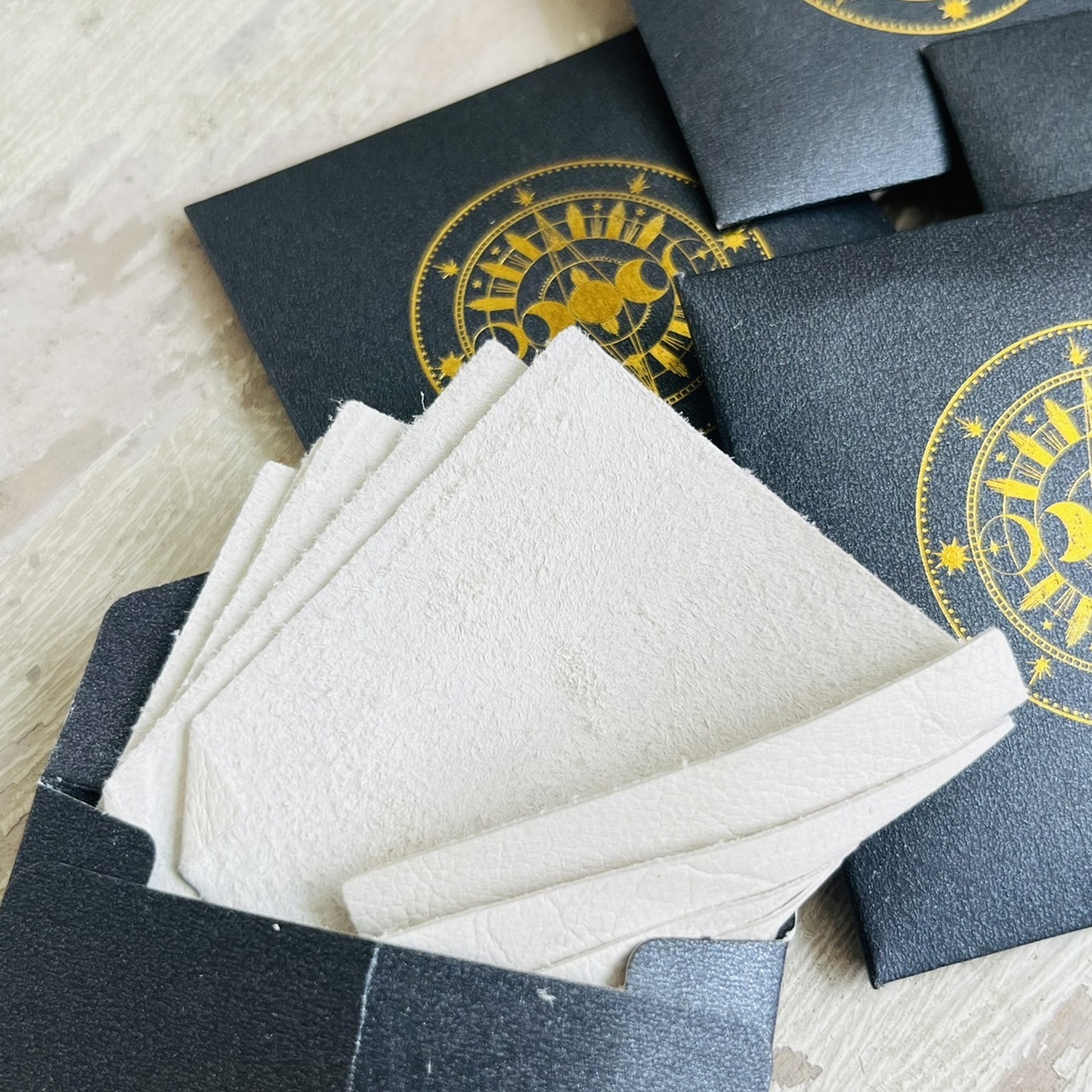 [原石] 真羊皮紙 魔法許願紙