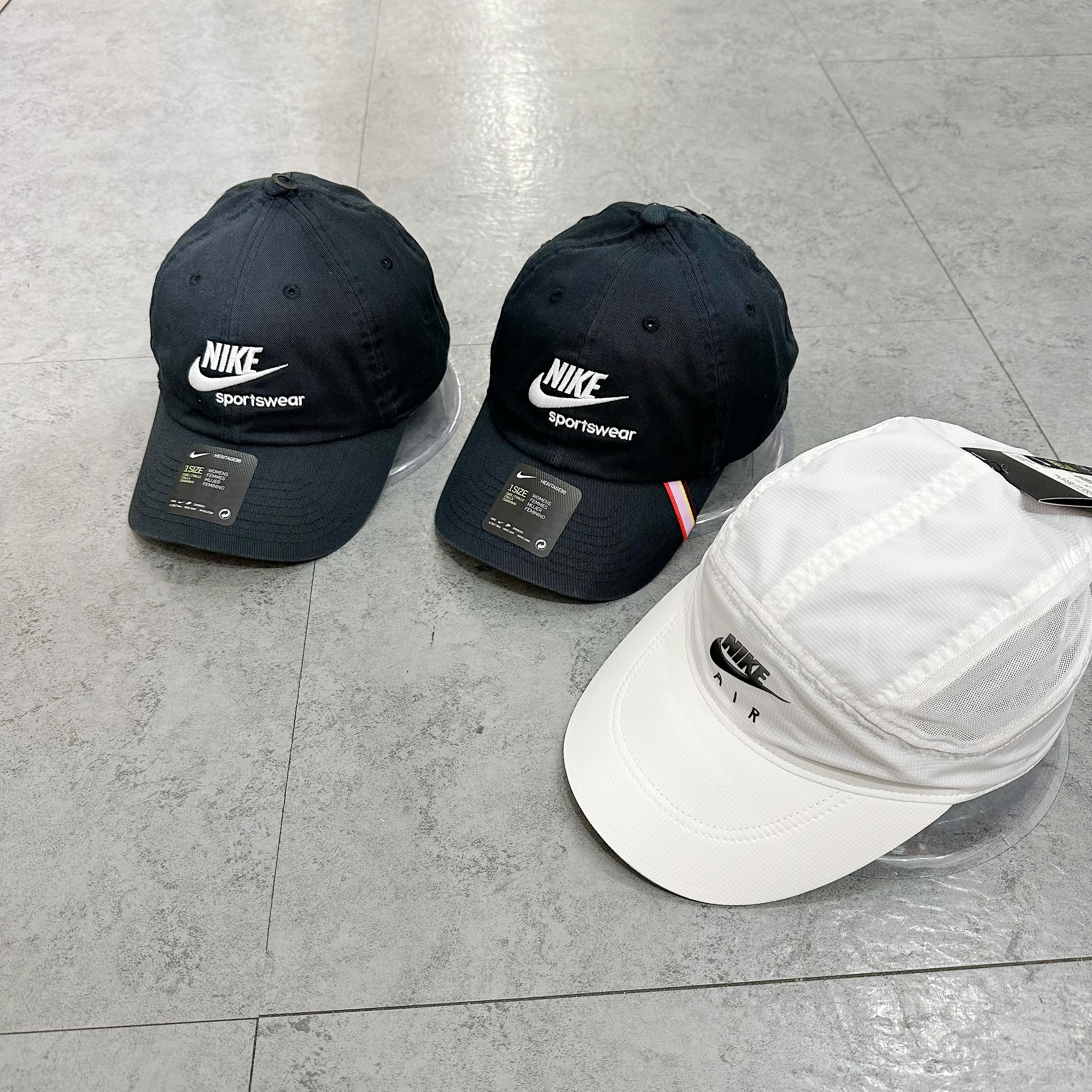 NIKE sportswear logo cap