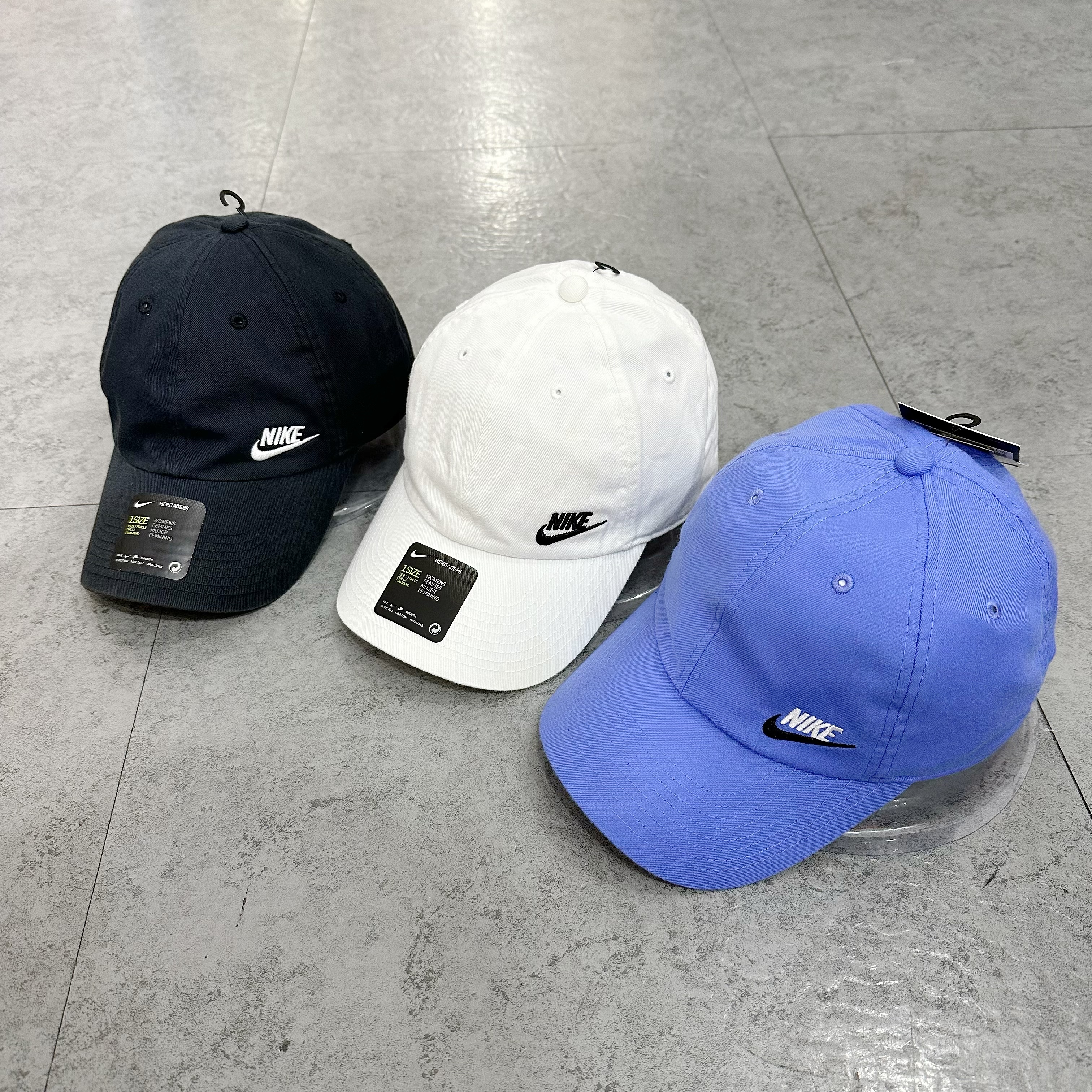 NIKE SMALL LOGO CAP帽