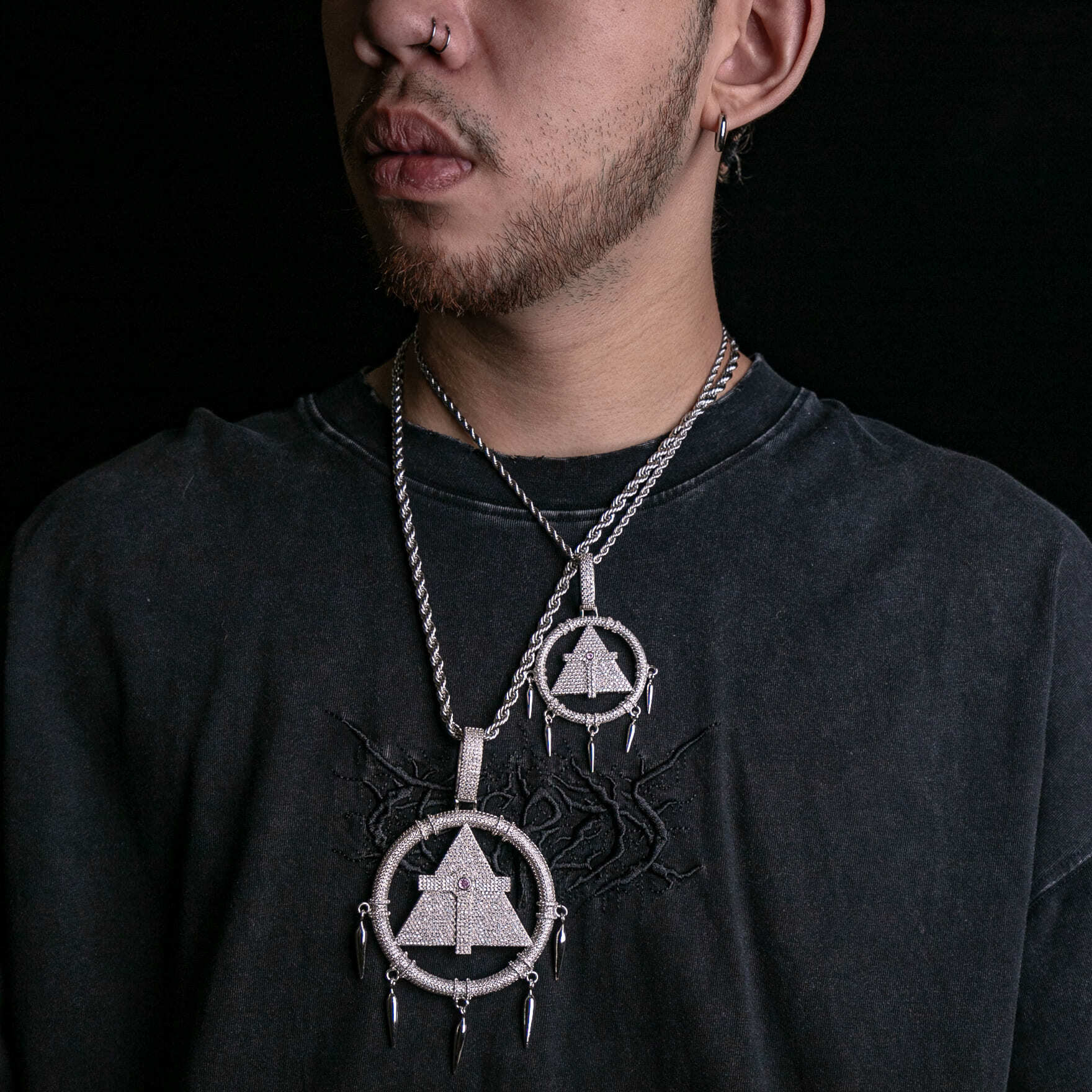 翻玩滿鑲千年輪墜飾