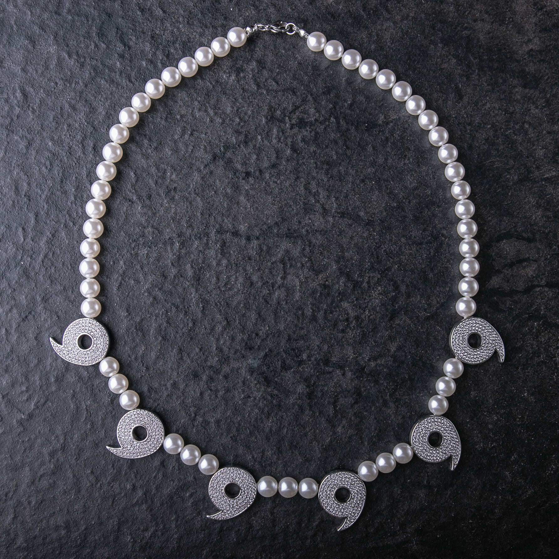 滿鑲六道象徵珍珠項鍊