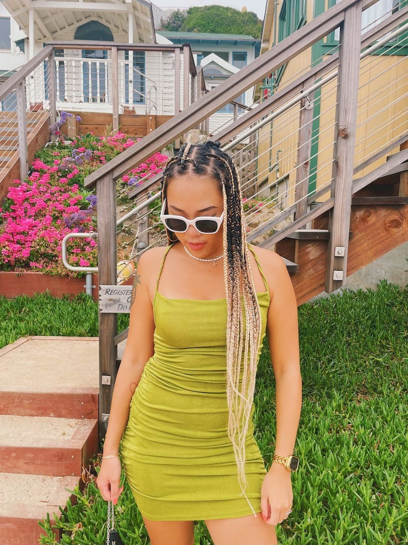 辣綠交叉美背洋裝