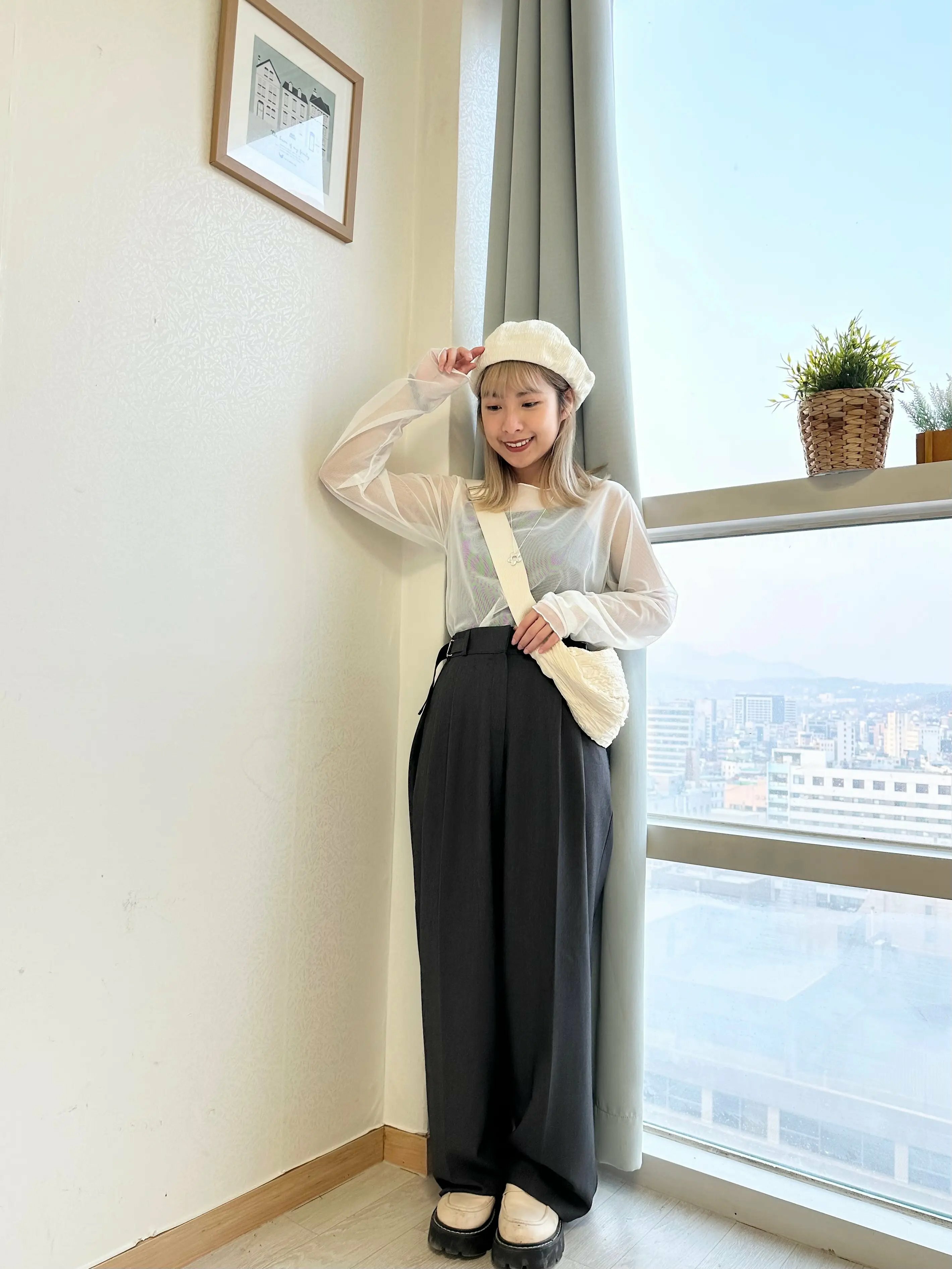 4色入！小寬鬆！不貼～ 超好襯的紗紗TOP（WHITE/ BLACK）