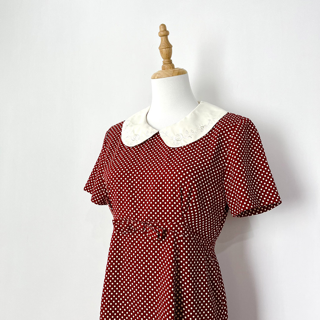 日本製酒紅色波點刺繡領連身裙