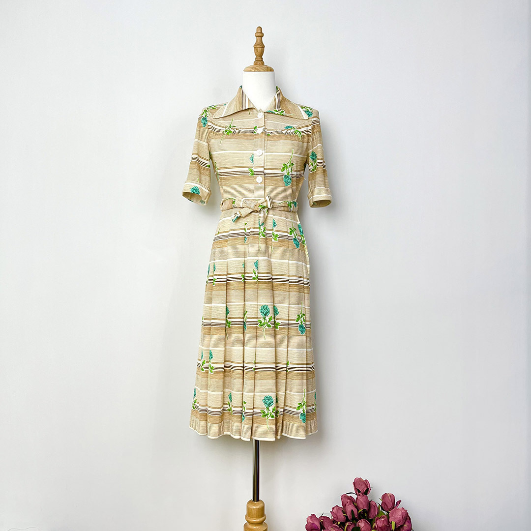 橙啡色橫間配藍花圖案連身裙