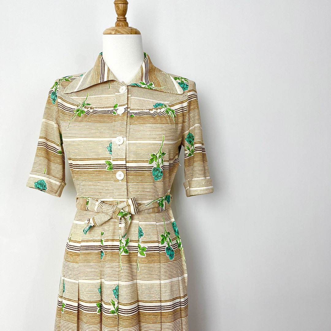 橙啡色橫間配藍花圖案連身裙