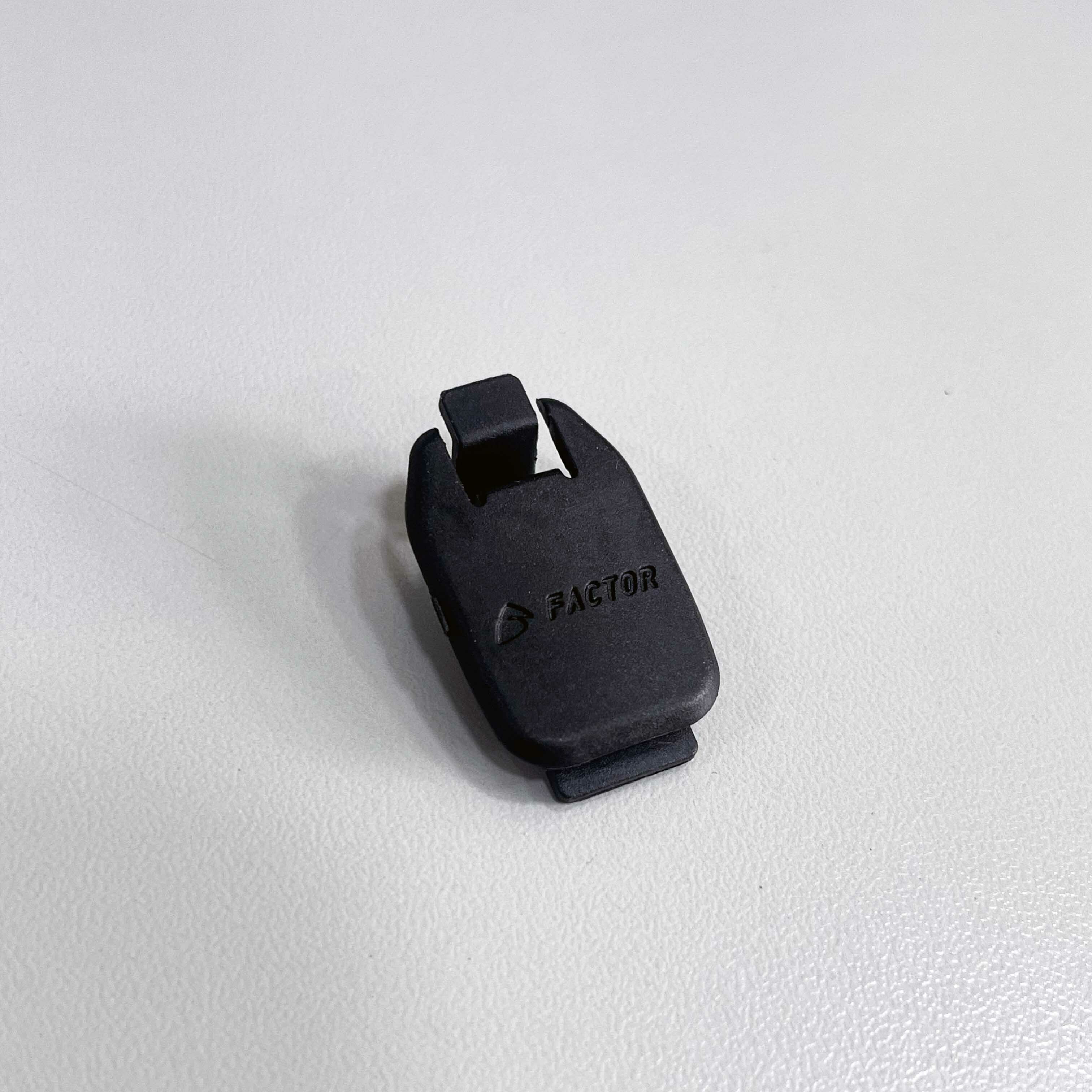 Factor O2 Downtube Di2 cable port cover #113-A450APZ-BK