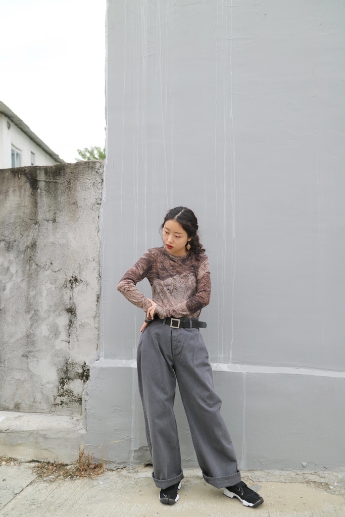 Made in Korea 大扣正方形Belt