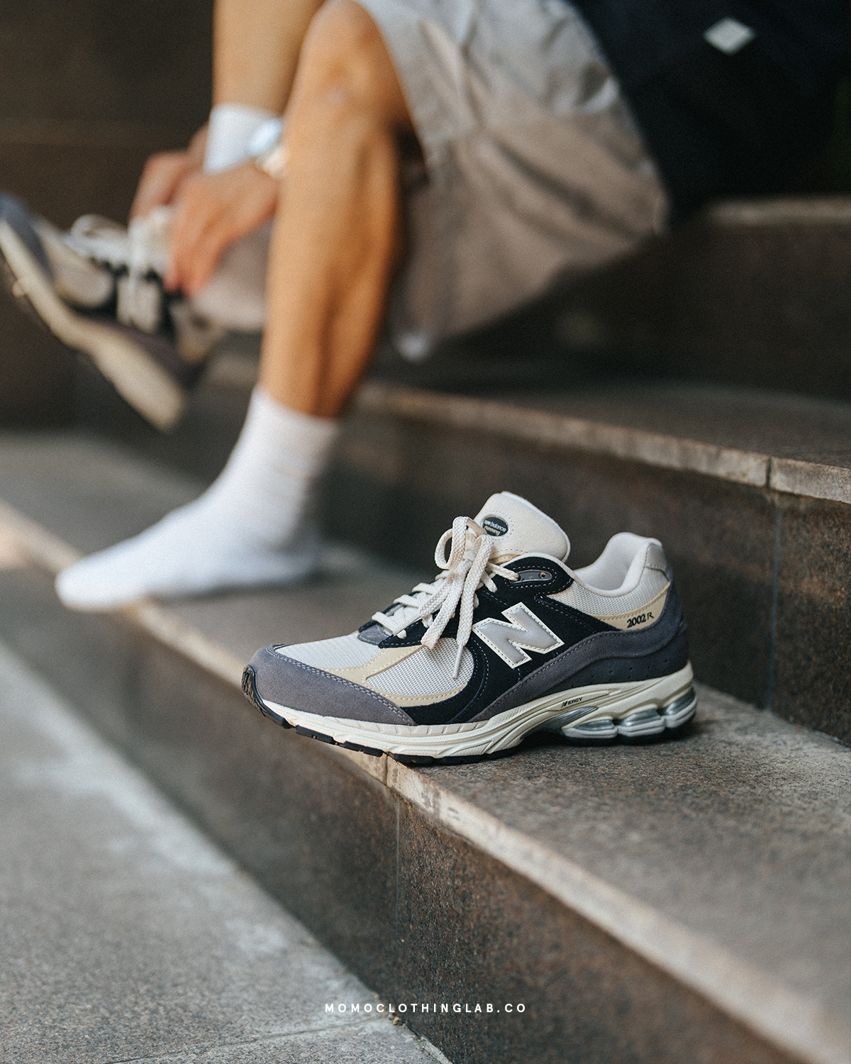 New Balance 2002R 米黑 M2002RSH