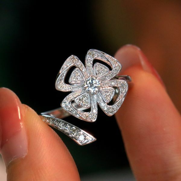 四葉草鑽石戒指