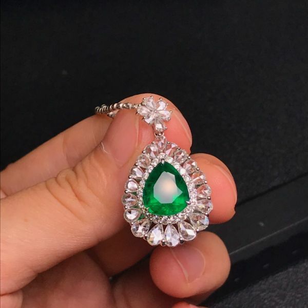 3.45ct 沃頓綠吊墜 祖母綠珠寶