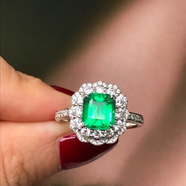 1.77ct 18k祖母綠戒指