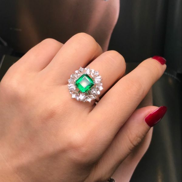 2.43ct 豪鑲款祖母綠戒指