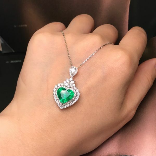 3.03ct 心型祖母綠吊墜