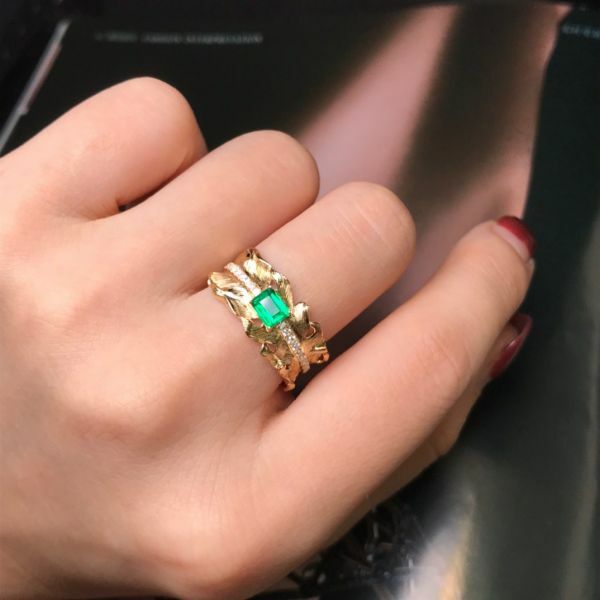 0.3ct 18K祖母綠戒指