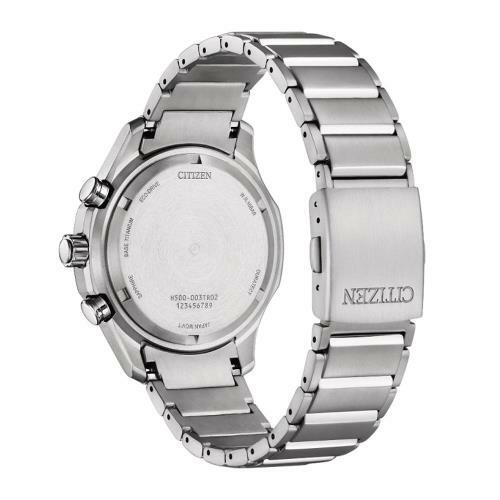 萬年鐘錶 - Citizen 星辰錶  鈦金屬綠面星沙款三眼光動能男錶 AT2530-85X  錶徑43MM