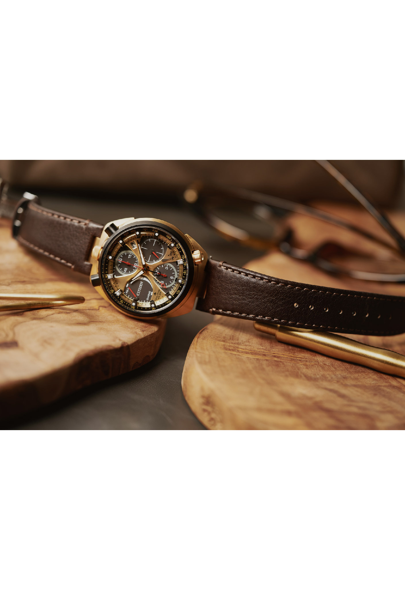 萬年鐘錶 - Citizen 星辰錶 PROMASTER “Tsuno Chrono”  賽車50週年限量版牛頭錶 男錶 AV0072-01X 錶徑44.5MM