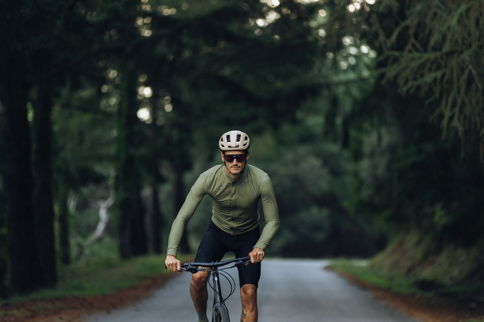 HJC Bellus Road helmet